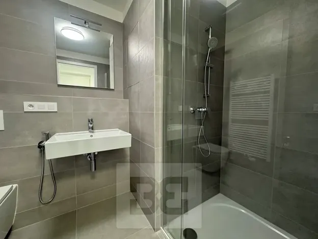 Pronájem bytu 1+kk, Brno, Jižní, 37 m2