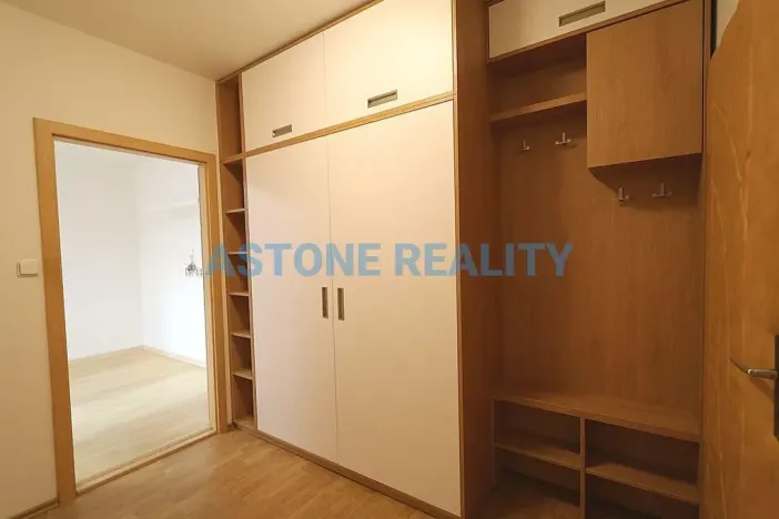 Pronájem bytu 2+kk, Úvaly, Husova, 38 m2