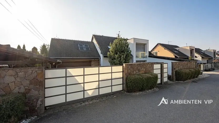 Prodej rodinného domu, Moravany, V Jámách, 382 m2