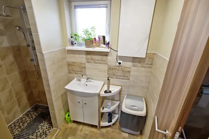 Pronájem obchodního prostoru, Horšovský Týn, Jindřicha Jindřicha, 27 m2