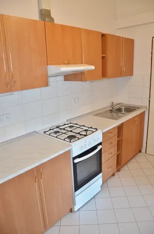 Pronájem bytu 2+kk, Praha, Sedlčanská, 52 m2