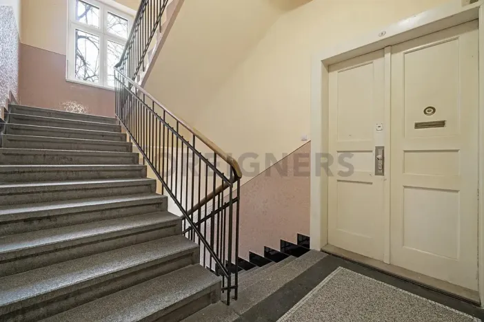 Prodej bytu 2+kk, Praha, 5. května, 51 m2