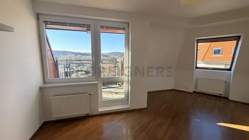 Pronájem bytu 2+kk, Praha, Komořanská, 61 m2