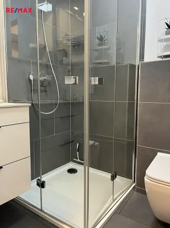 Pronájem bytu 2+kk, Kladno, U výtopny, 42 m2