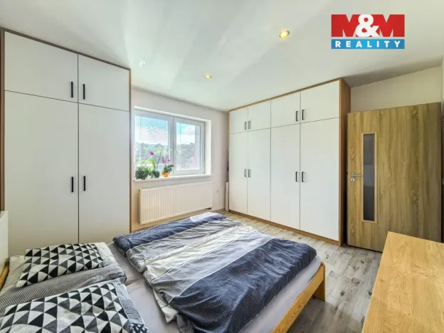 Pronájem bytu 3+kk, Dolní Dobrouč, 64 m2