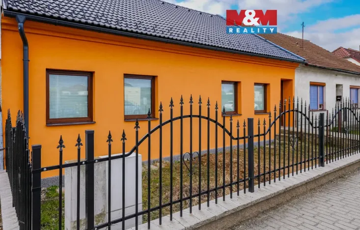 Prodej rodinného domu, Okříšky, Nádražní, 96 m2
