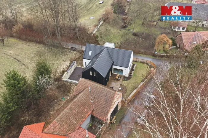 Prodej rodinného domu, Újezdec, 377 m2