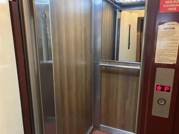 Pronájem bytu 1+1, Praha - Letňany, Chlebovická, 35 m2