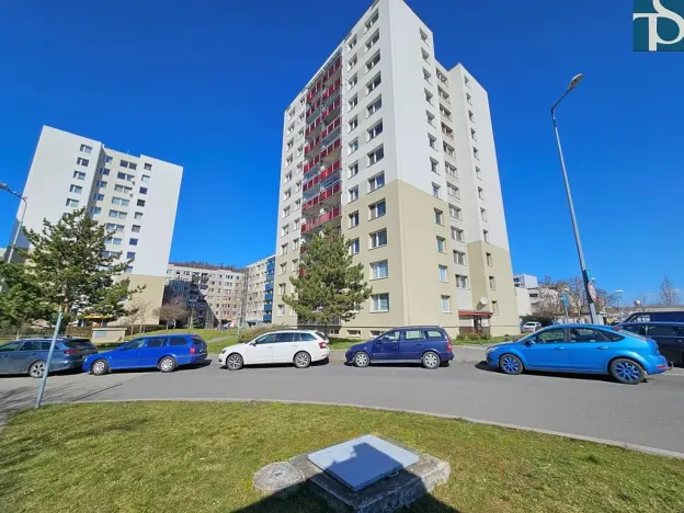 Prodej bytu 2+kk, Praha - Radotín, náměstí Osvoboditelů, 47 m2