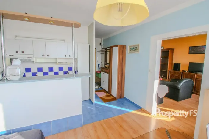 Pronájem bytu 1+1, Ústí nad Labem - Severní Terasa, Kmochova, 33 m2