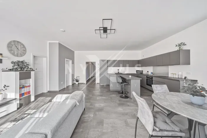 Pronájem rodinného domu, Krakovany, 145 m2