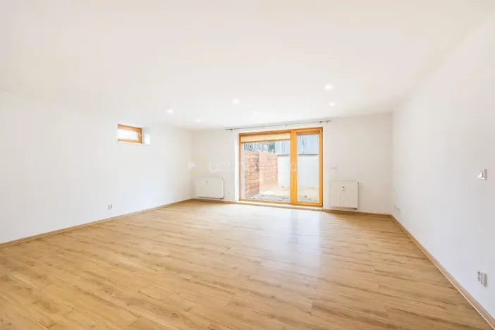 Prodej bytu 2+kk, Praha - Lhotka, K Novému dvoru, 64 m2