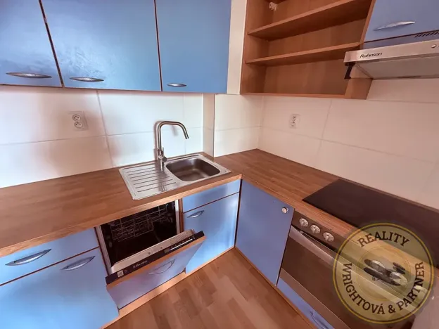 Prodej bytu 1+kk, Praha - Řeporyje, Wiesenthalova, 38 m2