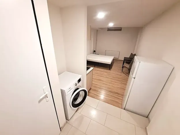 Pronájem bytu 1+kk, Praha - Radotín, Vrážská, 27 m2