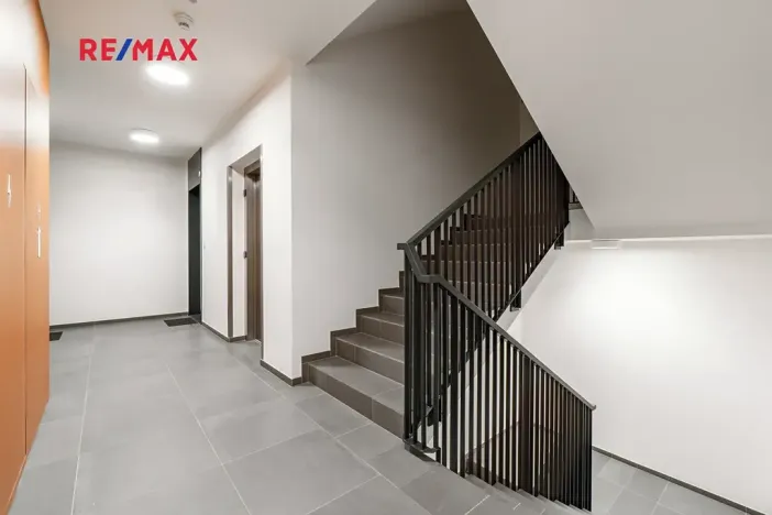 Pronájem bytu 1+kk, Praha - Nusle, Muzikova, 34 m2