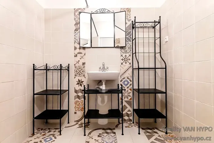 Prodej činžovního domu, Žatec, náměstí Svobody, 1500 m2