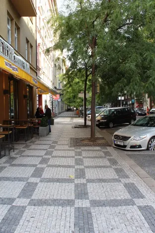 Pronájem obchodního prostoru, Praha - Karlín, Sokolovská, 85 m2