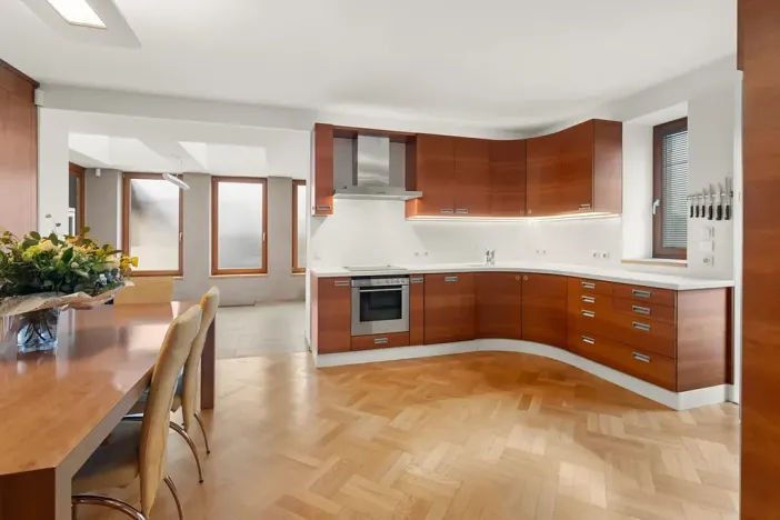 Prodej rodinného domu, Praha, Sklenská, 200 m2