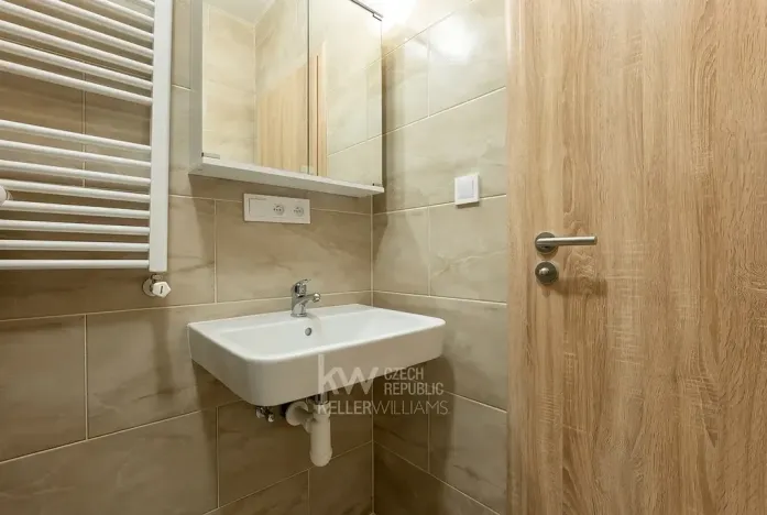 Pronájem bytu 2+kk, Praha - Chodov, Zakouřilova, 31 m2