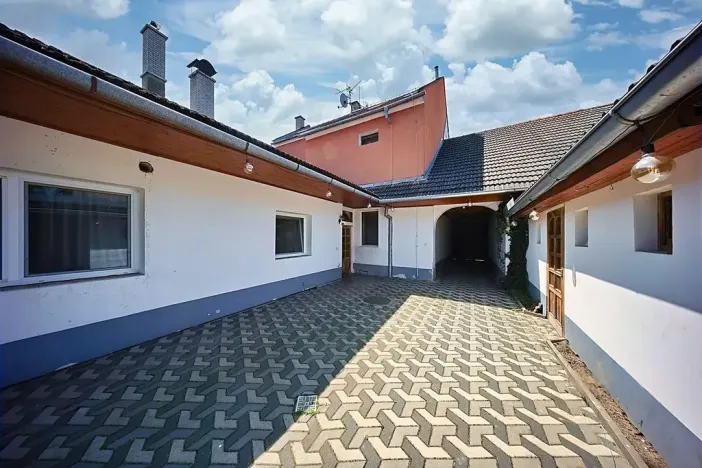 Prodej rodinného domu, Olomouc, 370 m2