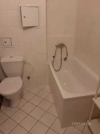 Pronájem bytu 1+kk, Praha - Libeň, Kurta Konráda, 29 m2