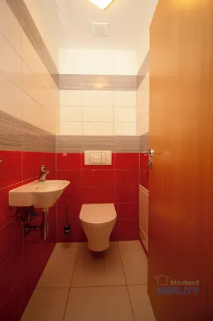 Pronájem bytu 3+kk, Praha - Libeň, Na žertvách, 75 m2