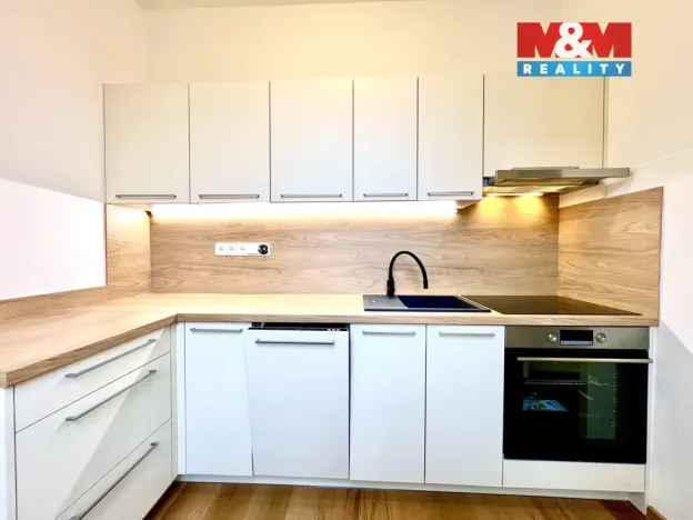 Prodej bytu 1+1, Krnov - Pod Cvilínem, Svatováclavská, 35 m2