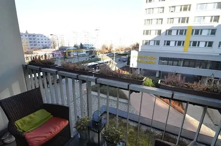 Pronájem bytu 2+1, Praha - Malešice, Počernická, 61 m2