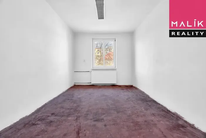 Prodej obchodního prostoru, Ostrov, Hlavní třída, 993 m2