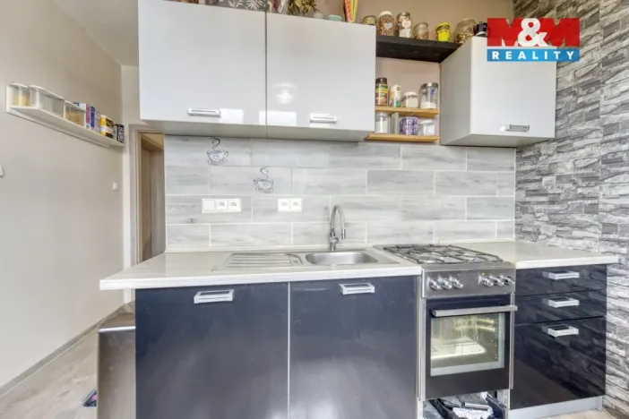 Prodej bytu 2+1, Habartov, Čs. armády, 51 m2