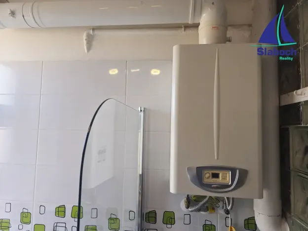 Pronájem bytu 1+1, Praha - Holešovice, Na Maninách, 37 m2