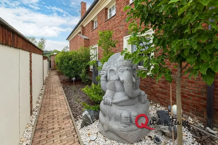 Prodej rodinného domu, Praha - Horní Počernice, Na Myšině, 327 m2