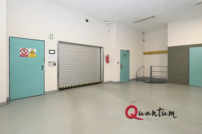 Pronájem kanceláře, Praha - Vinohrady, Šafaříkova, 123 m2