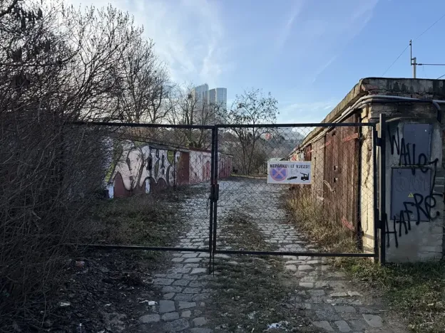 Prodej garáže, Praha, Závišova, 18 m2