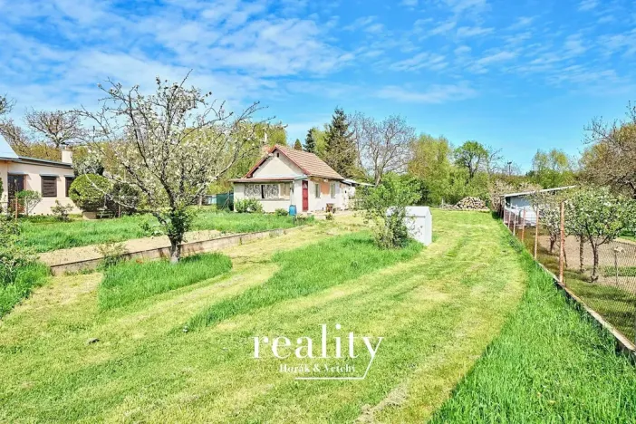 Prodej zahrady, Znojmo, Pražská zahr. C, 1985 m2