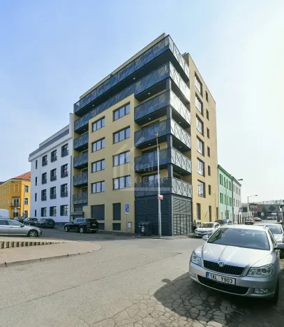 Prodej bytu 3+kk, Praha - Vysočany, V Předním Hloubětíně, 67 m2