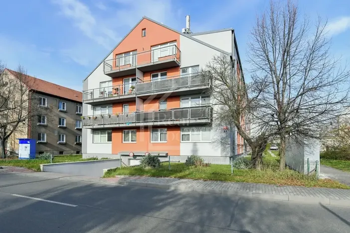 Pronájem bytu 1+kk, Praha - Prosek, Na vyhlídce, 37 m2