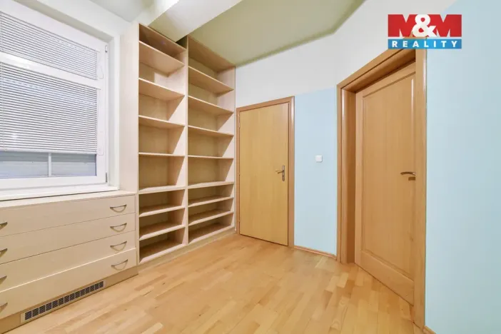 Prodej rodinného domu, Mariánské Lázně - Úšovice, U Zastávky, 232 m2