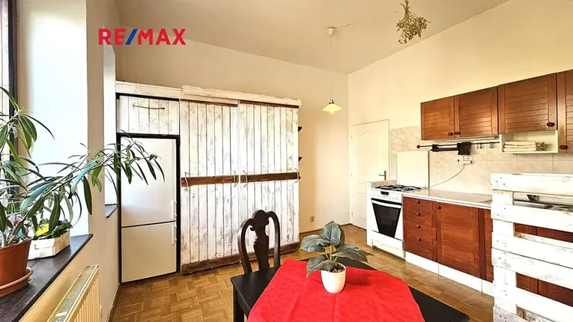 Pronájem bytu 2+kk, Praha - Břevnov, U Ladronky, 50 m2