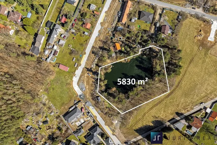 Prodej komerčního pozemku, Mukařov, 5830 m2