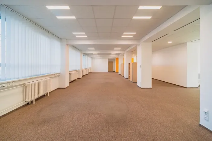 Pronájem kanceláře, Pardubice, Masarykovo náměstí, 260 m2