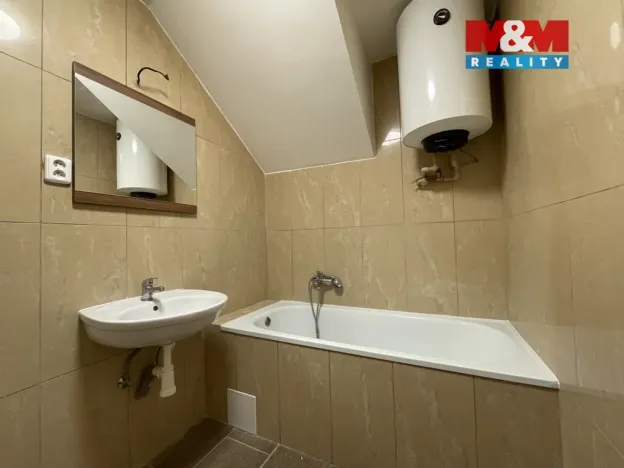 Pronájem bytu 2+kk, Líbeznice, Mělnická, 39 m2