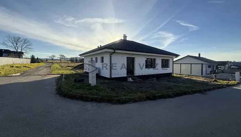 Prodej rodinného domu, Nové Hrady, Vilová čtvrť, 120 m2