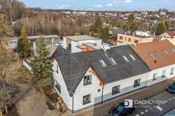 Prodej kanceláře, Pardubice, K Dolíčku, 374 m2