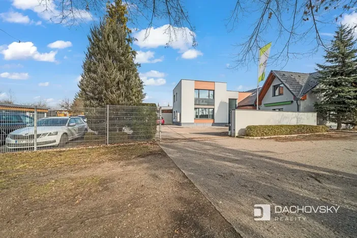 Prodej kanceláře, Pardubice, K Dolíčku, 374 m2