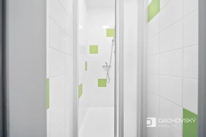 Prodej kanceláře, Pardubice, K Dolíčku, 374 m2