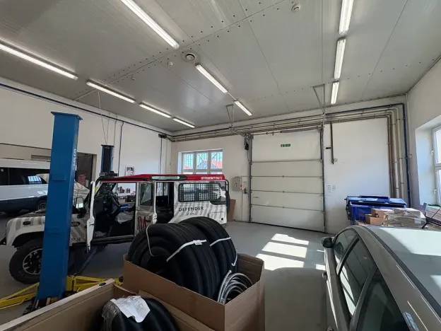 Pronájem výrobních prostor, Praha - Horní Počernice, Náchodská, 600 m2