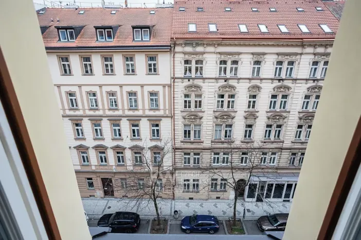 Pronájem bytu 3+1, Praha - Smíchov, Zborovská, 74 m2