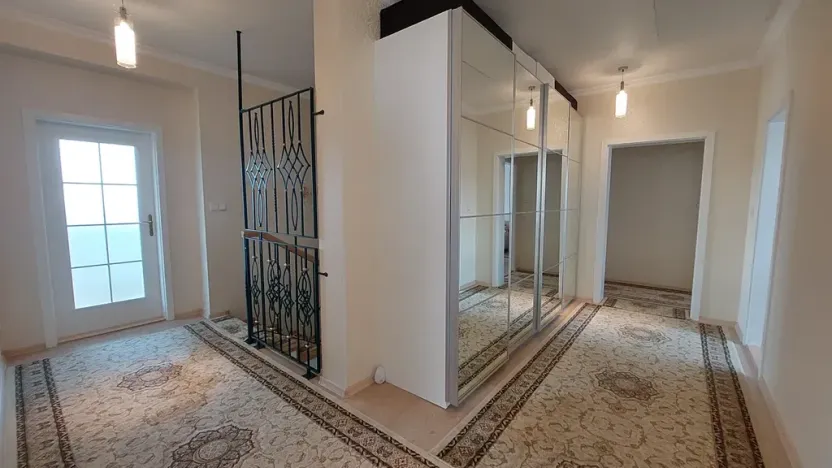 Prodej vily, Svárov, 326 m2