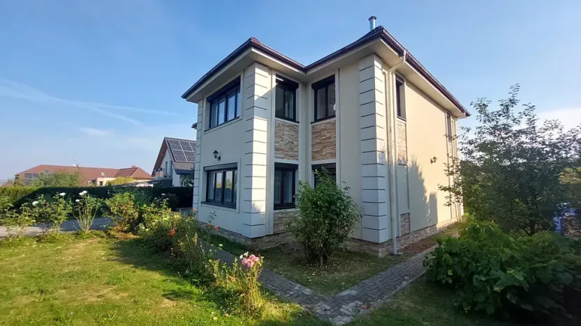 Prodej vily, Svárov, 326 m2